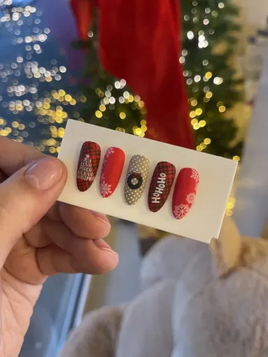 Nail art de noël technique stamping à Alfortville, Alfortville, GLOW STUDIO