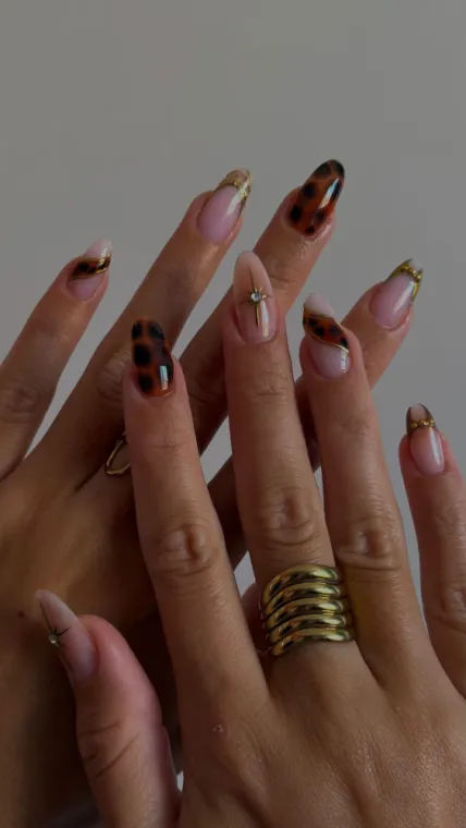 Pose d'automne au motif Leopard - Alforville, Alfortville, GLOW STUDIO